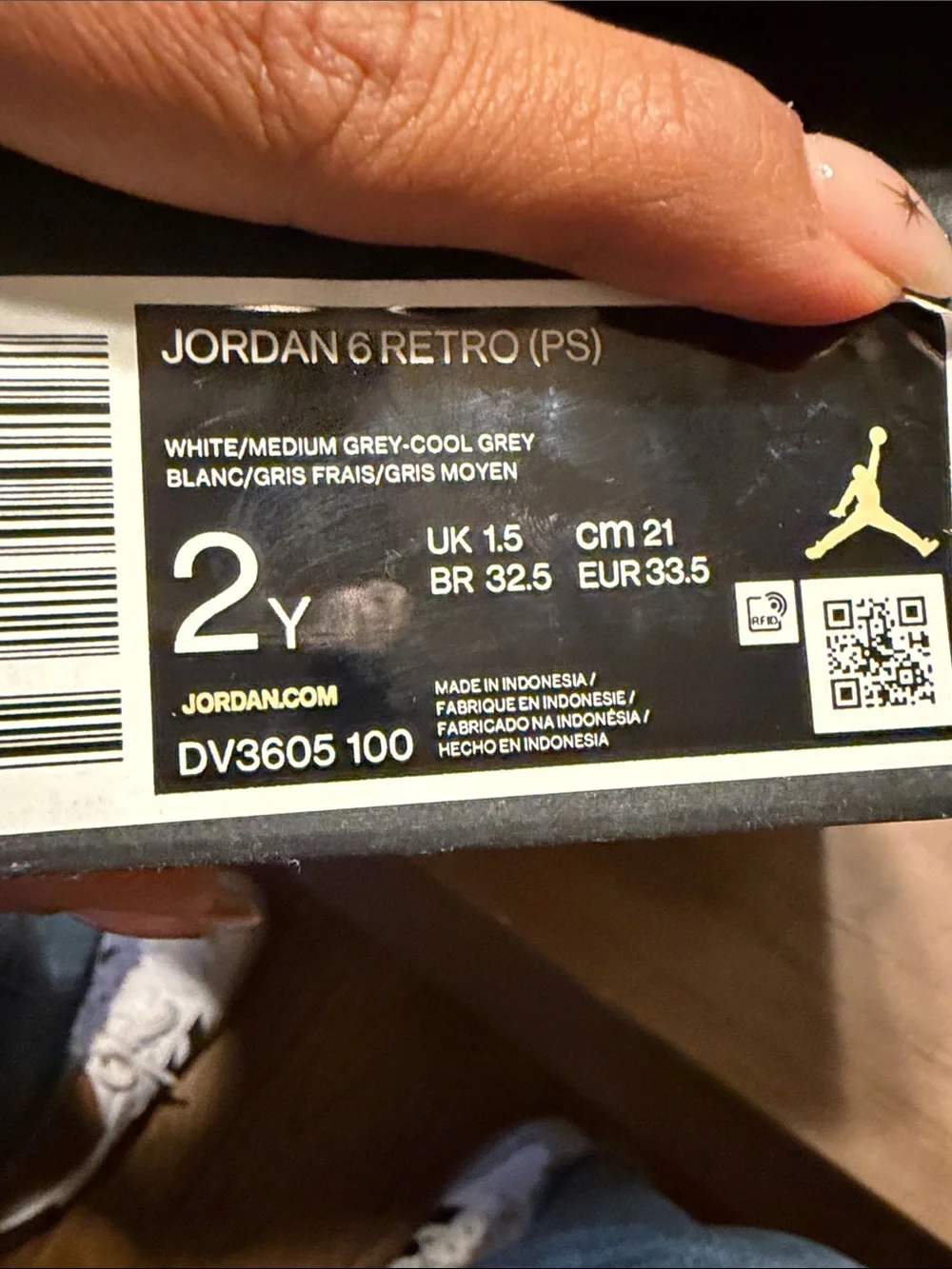 Jordan 6 Retro Youth White / Gray Basketball Sneakers